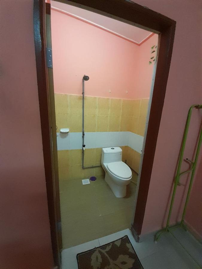 Guesthouse Mokteh Kuala Terengganu Exterior photo