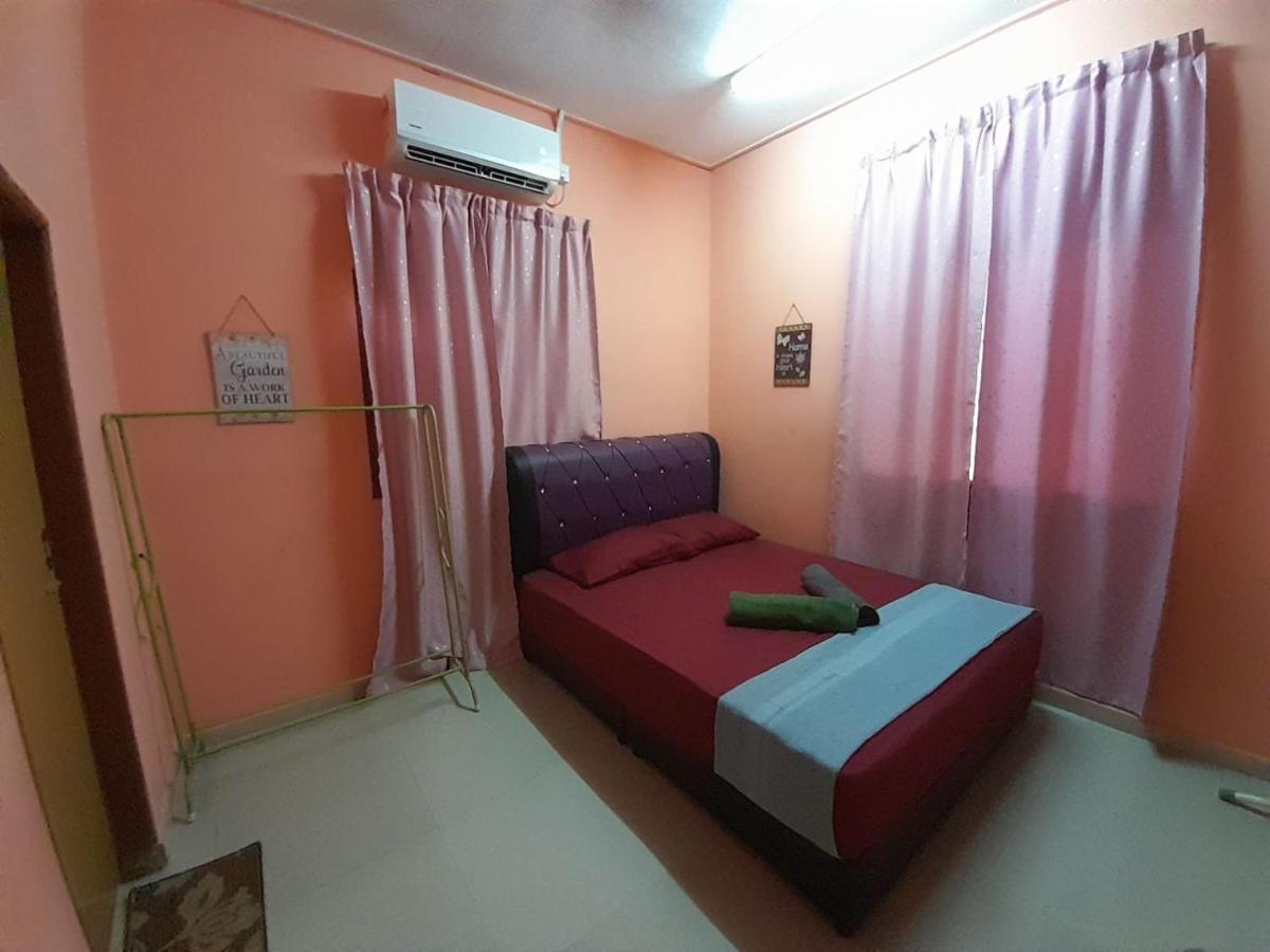 Guesthouse Mokteh Kuala Terengganu Exterior photo